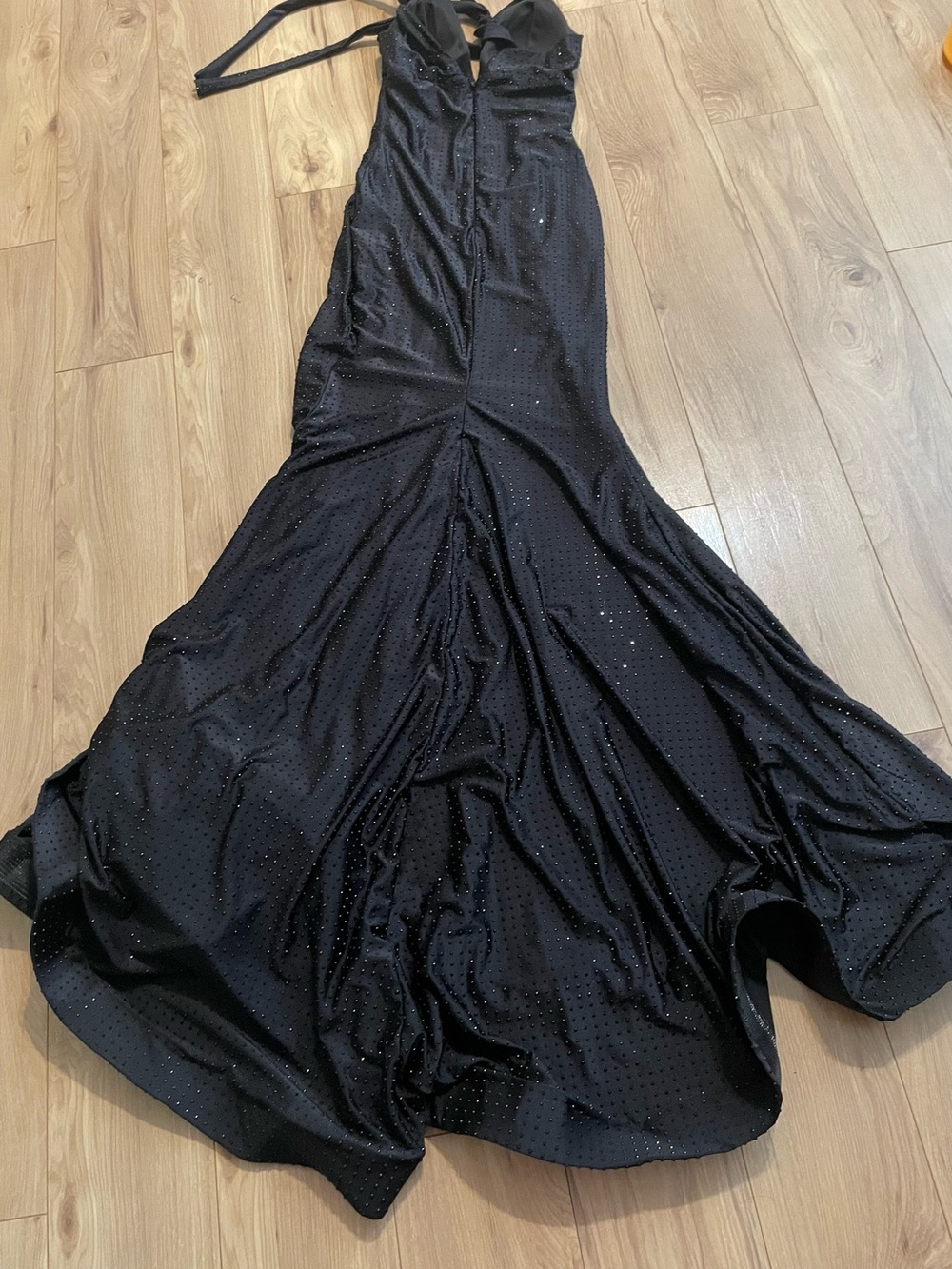 Elegant Black Halter Prom Gown with Side Thigh Slit - Picture 2 of 14